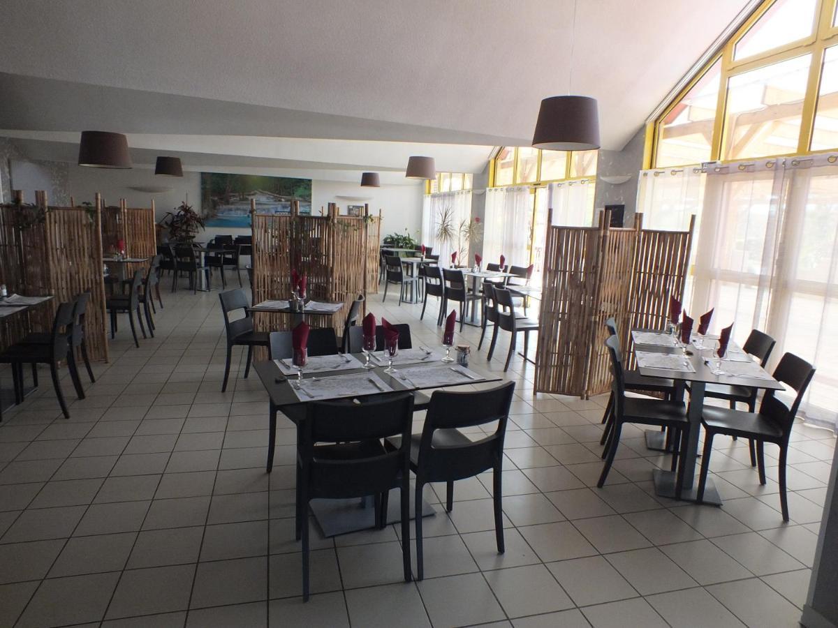 Logis Hotel Restaurant Le Clos Saint Loup Bram 外观 照片