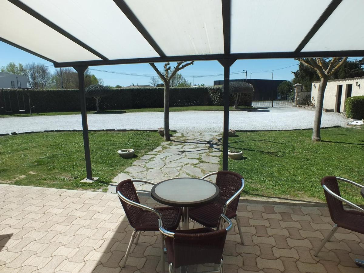 Logis Hotel Restaurant Le Clos Saint Loup Bram 外观 照片
